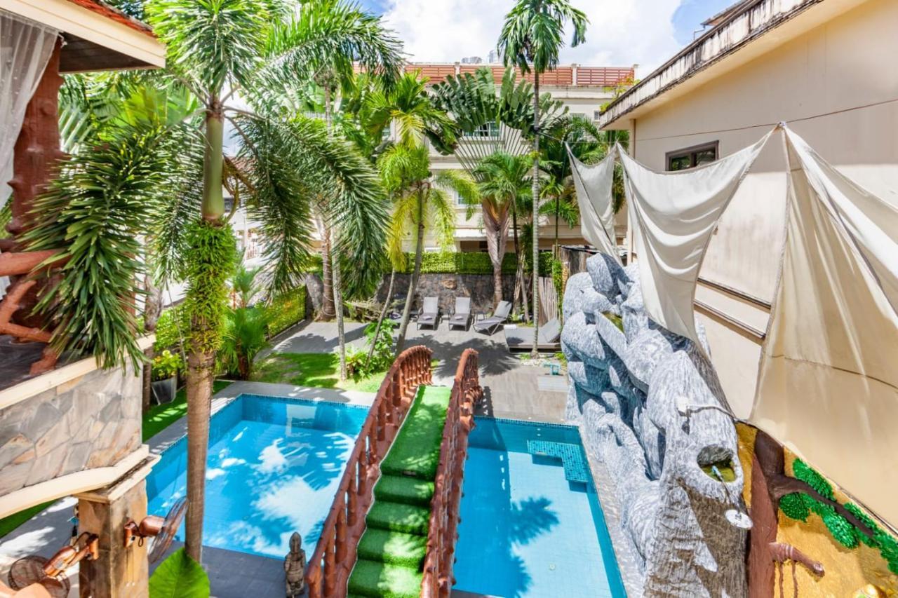 Villa Cologne​ @Nanai Villa Patong Buitenkant foto